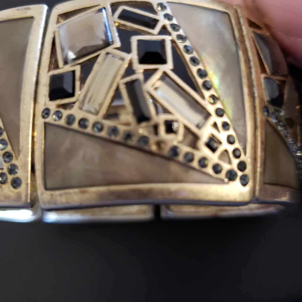 Lia Sophia Chunk Stretch Gold and Stone 3/4" High - Picture 7 of 7